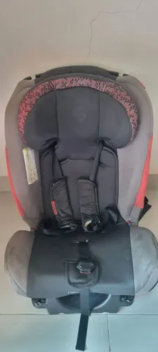 Cadeirinha Fisher-Price com ISOFIX