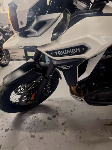 Triumph XCX 1200 2017/2017 impecável baixo km 11.000