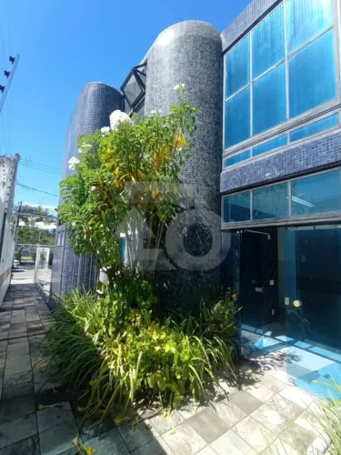 Edifício Comercial Para Venda no Luzia com Recepções e 14 Salas