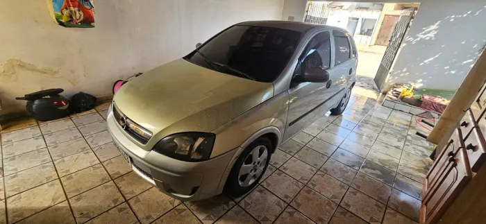 Chevrolet Corsa Hatchback 1.0 MPFI 8V 71cv 5P 2002