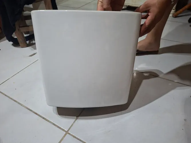 CAIXA ACOPLADA VASO SANITÁRIO COM TAMPA
