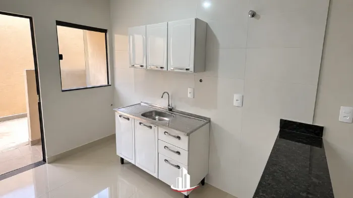 Kitnet novo com 1 quarto com Sacada no bairro jardim Itália