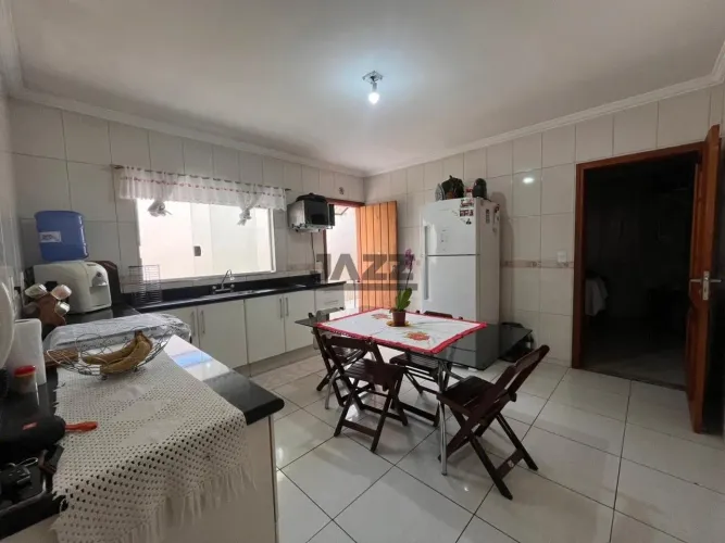 Casa à venda no Parque Conceição II com 139 m², 2 quartos, sendo 1 suíte, piscina e 4 vaga