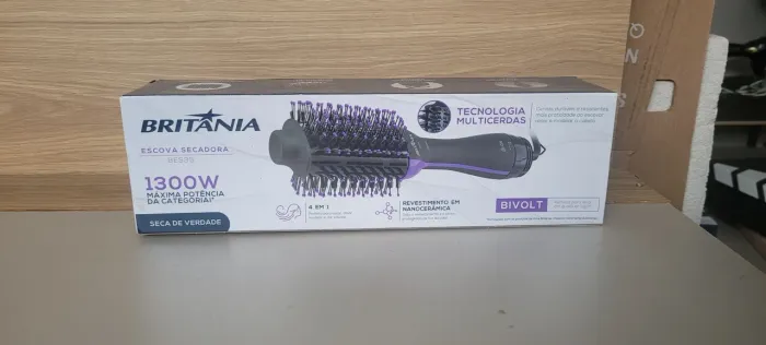 Escova secadora Britânia 4 em 1 bivolt
