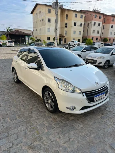 Peugeot 208 Griffe 1.6 Flex 16V 5P Aut. 2015