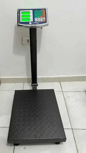 Balança Digital Eletrônica Comercial Com Mastro E Tara 300 kg plataforma 40 x50 $599