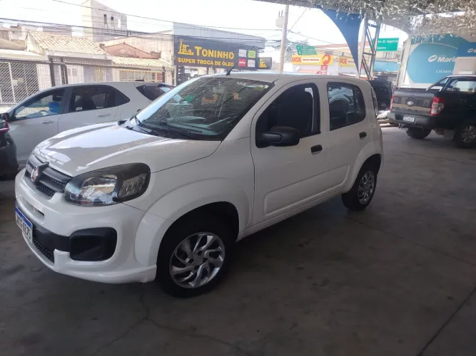 Fiat Uno Attractive 1.0 EVO Fire Flex 8V 5P 2021