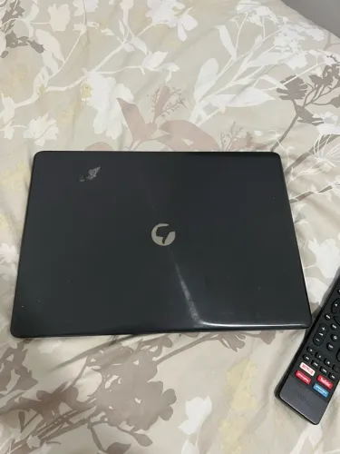 Notebook positivo stilo One xc3350