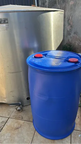 Tambor plastico 160 litros