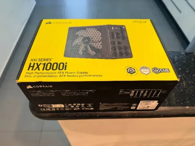 Fonte Corsair HX1000i, 1000W, Full Modular, 80 Plus Platinum, Preta, CP-9020259-WW