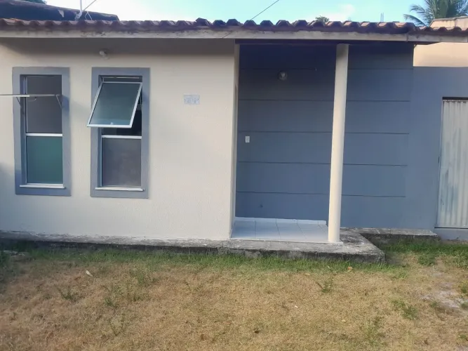 Alugo casa em condomínio fechado