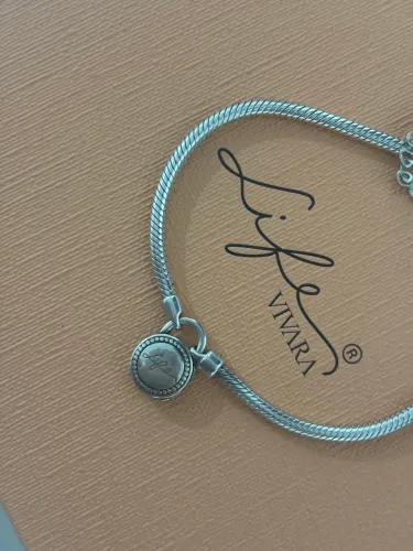 Pulseira vivara fecho cadeado