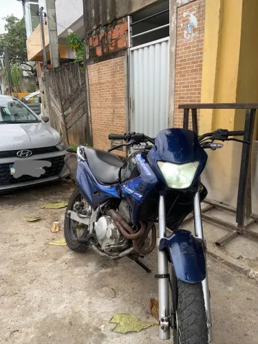 Moto de leilão
