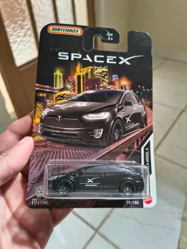 Miniatura Matchbox Tesla Model X SpaceX
