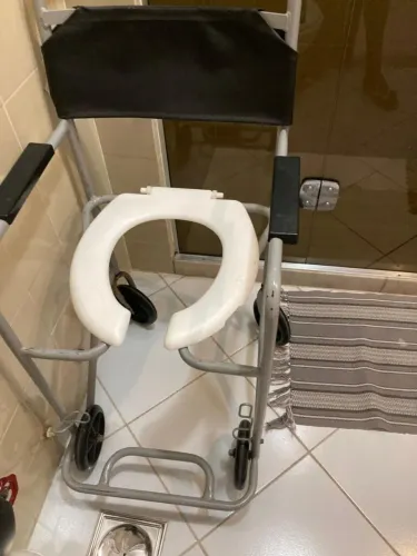 Cadeira higiênica