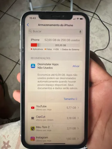 ? iPhone XR 256 GB Branco - R$ 800