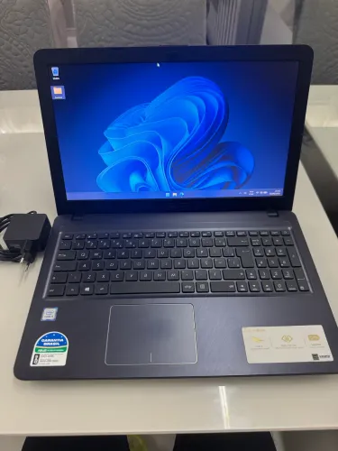 Notebook Asus core i5 SSD 240GB