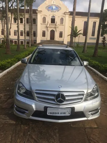 Mercedes-Benz C-200 CGI Avantgarde 1.8 16V 184cv Aut. 2013