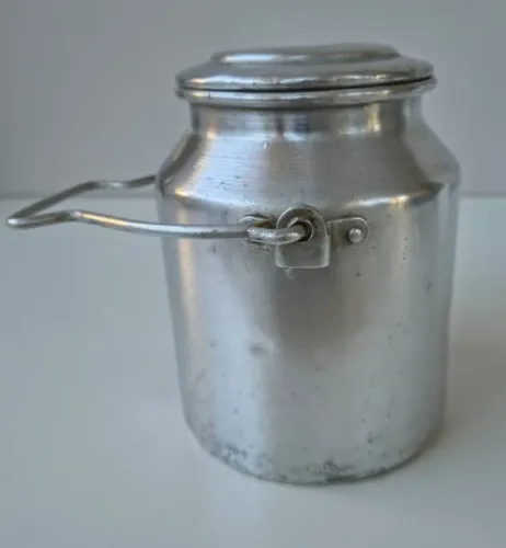 Antigo Galão de Leite/Leiteira em Alumínio, com tampa e alça - Vintage