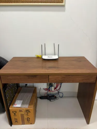 Mesa e cadeira para escritório