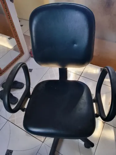 Vendo cadeira para escritório