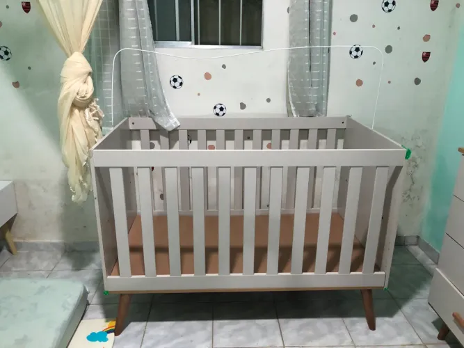 Berço que vira cama infantil