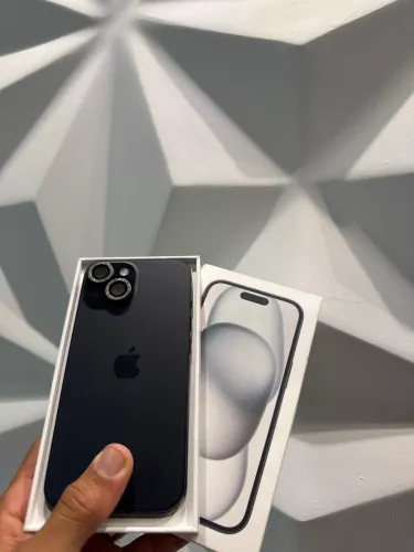 iPhone 15 