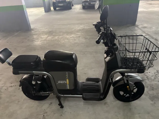 Vendo moto elétrica