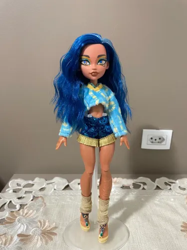 Boneca Monster High Selfscare Secrets Cleo de Nile