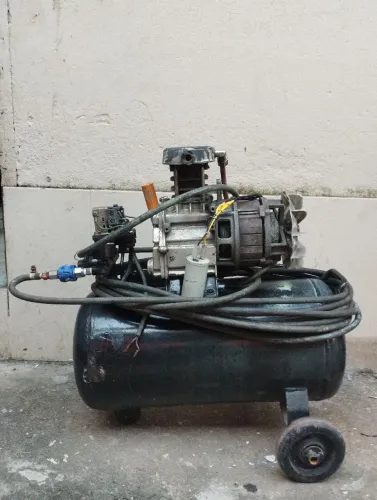 Vendo compressor de 25 litros ZAP *06