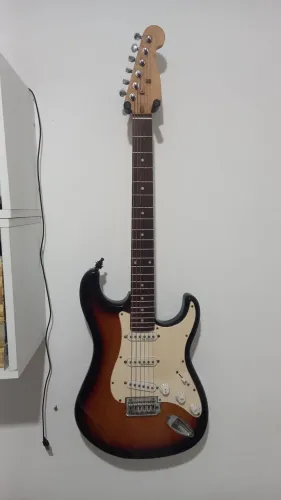Guitarra Condor Stratocaster