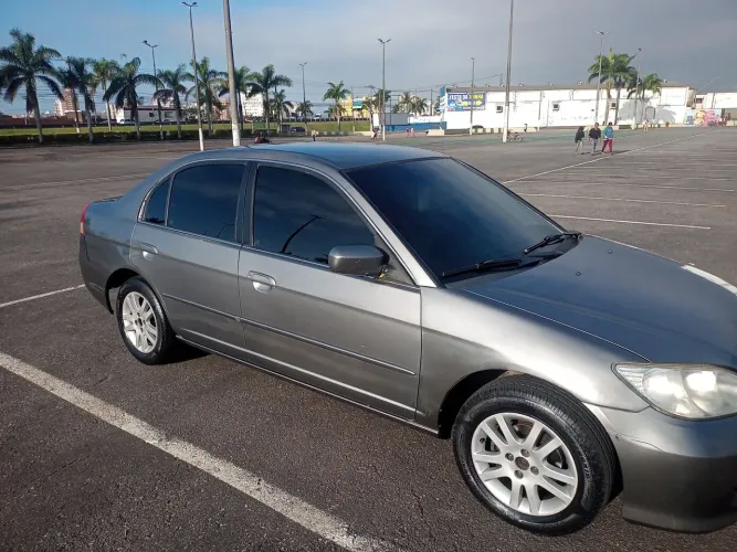 Honda Civic Sedan LX 1.7 16V 115cv Mec. 4P 2005
