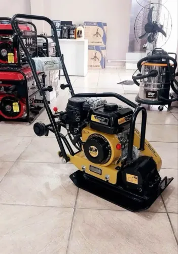 Placa Vibratória a Gasolina 7.5 HP Compactadora 65 kg Buffalo - Novo