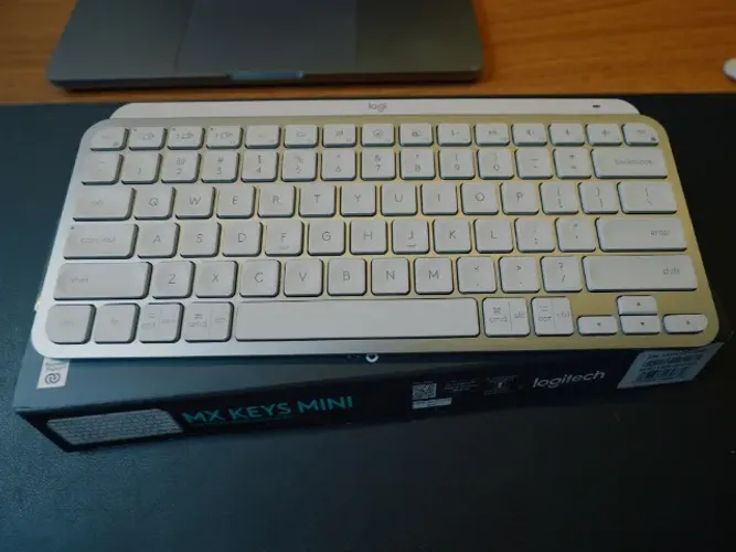 teclado logitech MX Keys Mini