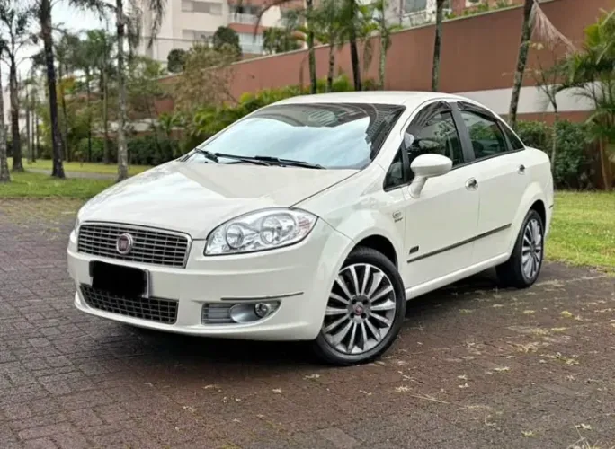 Linea essence 1.8 - 2013