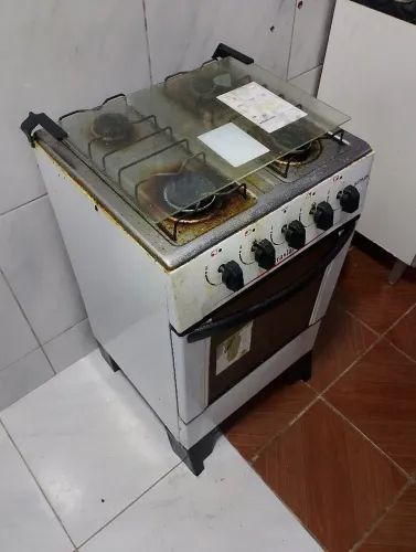 VENDO FOGÃO E GELADEIRA