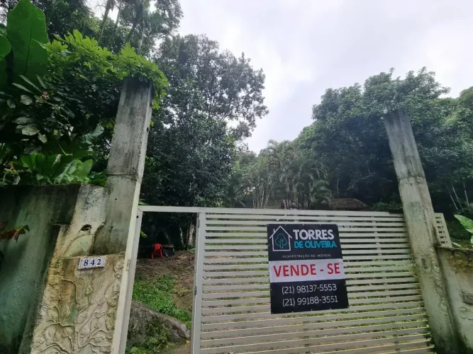 VENDE-SE OU ALUGA-SE SITIO NA ESTRADA DO SACARRÃO EM VARGEM GRANDE