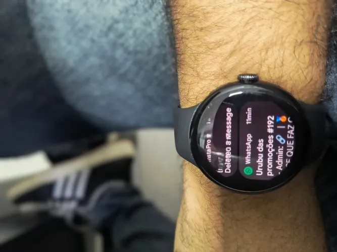 Relógio Smartwatch Google Pixel NFC, WIFI, BLUETOOTH. Acompanha caixa e carregador.
