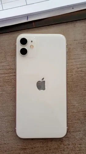 Iphone 11 128gb Recondicionado (Aceito Negociação)