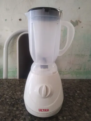 Liquidificador utra 220w seminovo