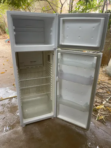 Geladeira consul 360 litros degelo seco