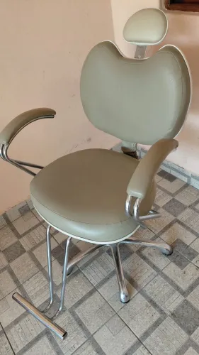CADEIRA RECLINÁVEL PARA SALÃO/ ESTÉTICA/ SOBRANCELHAS