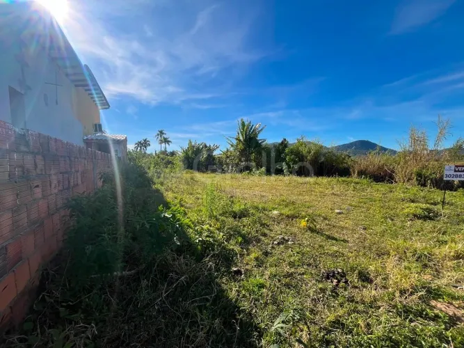 Terreno de 355 m² no Carianos