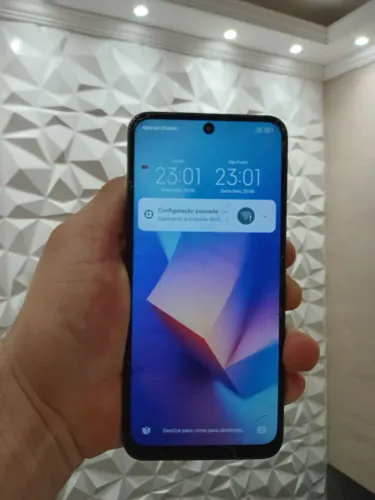   Celular 