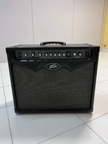 Caixa de Guitarra - Amplificador Peavey Vypyr 
