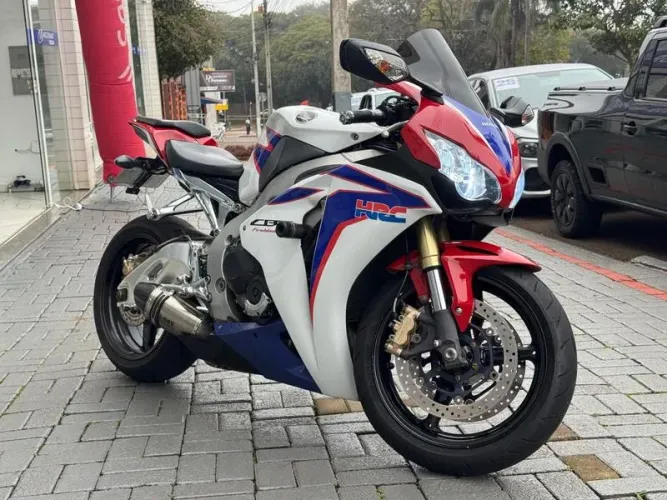 HONDA CBR 1000RR 2011