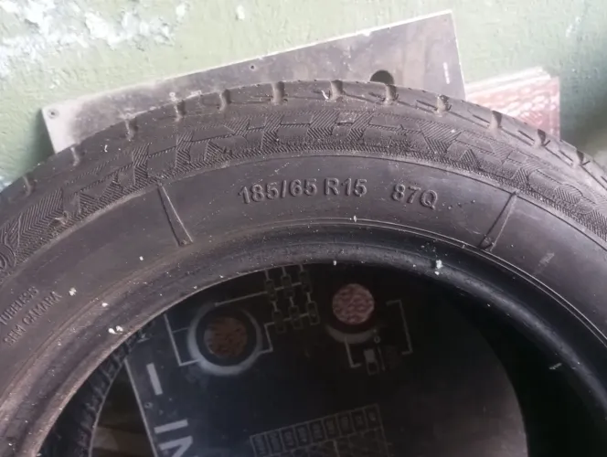 Pneus aro 15 e R13