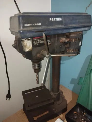 Furadeira de bancada