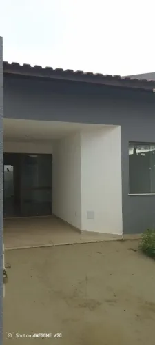 Vendo casa de 2/4 sendo uma suíte no lagoa Subaé