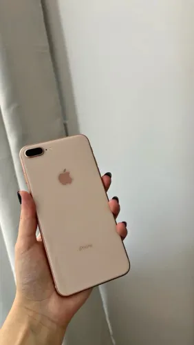 iPhone 8 Plus
